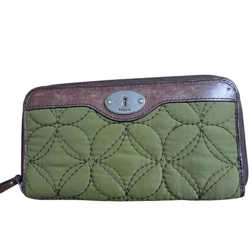 Fossil Key-Per Quilted Nylon Zip Around Wallet Leather Trim Olive Cottagecore